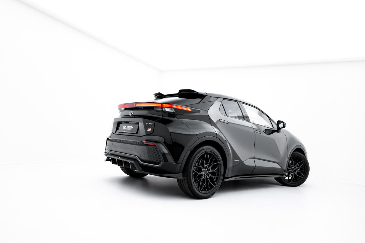 Komplett Maxton Design splittersett for Toyota C-HR MK2 lagt ut som pakke med alle deler