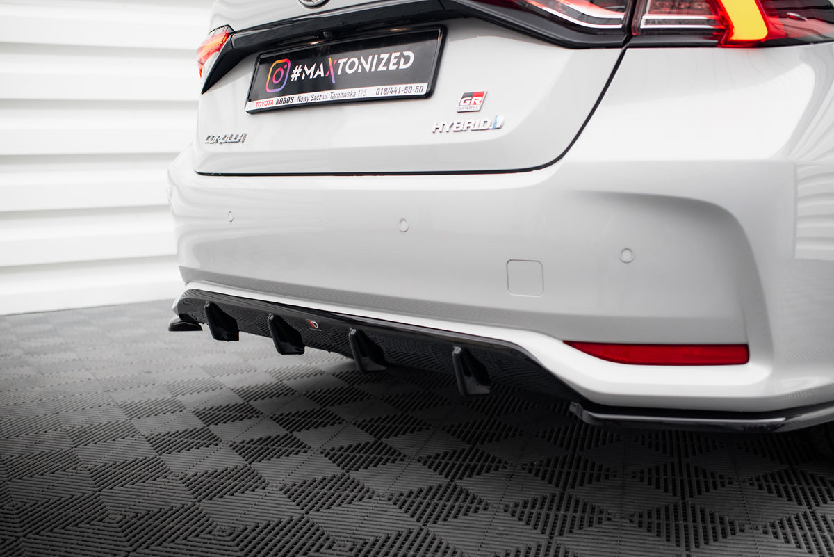 Komplett splittersett til Toyota Corolla XII Sedan sett bakfra
