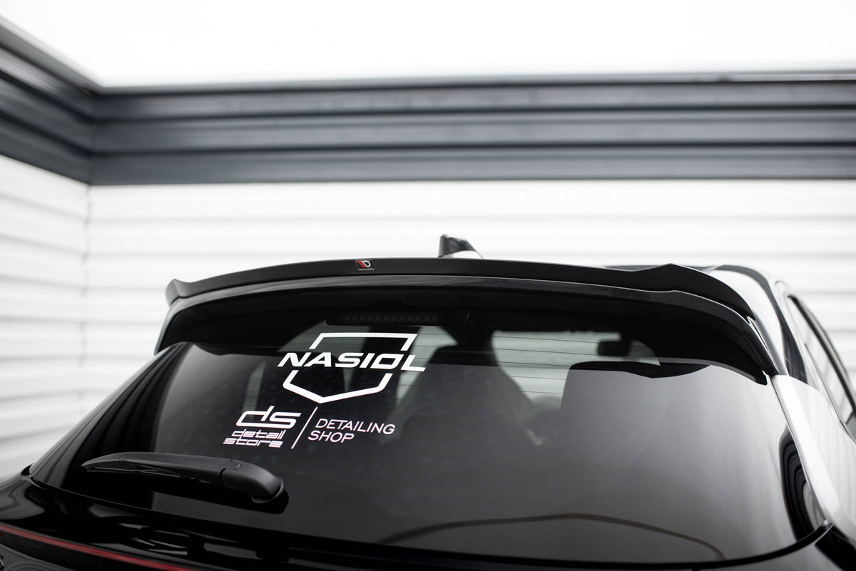 M-Maxton splittersett montert på Toyota Yaris GR Sport MK4 sett forfra