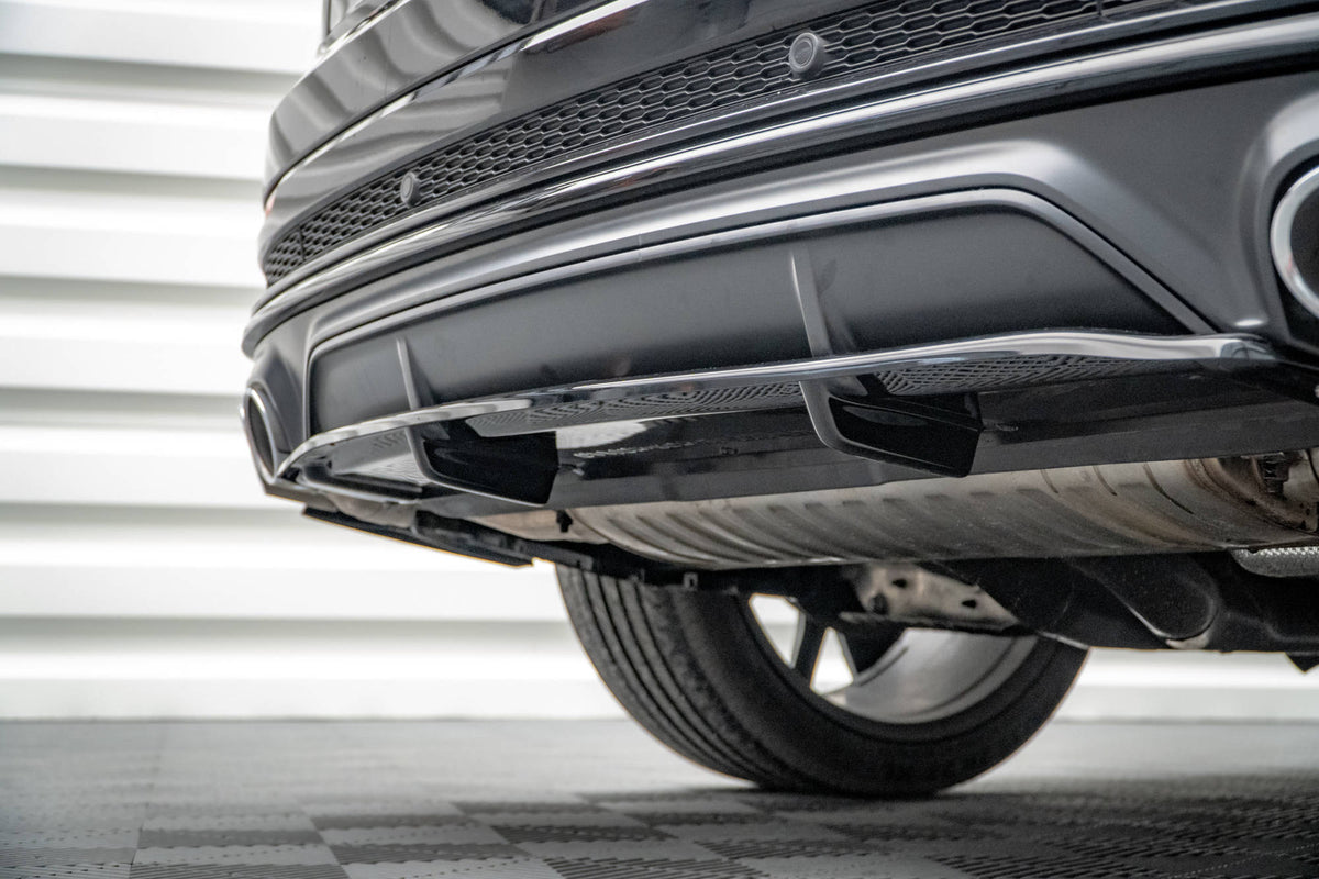 Hekksplitter Audi SQ8 MK1 V.1 nærbilde overflate