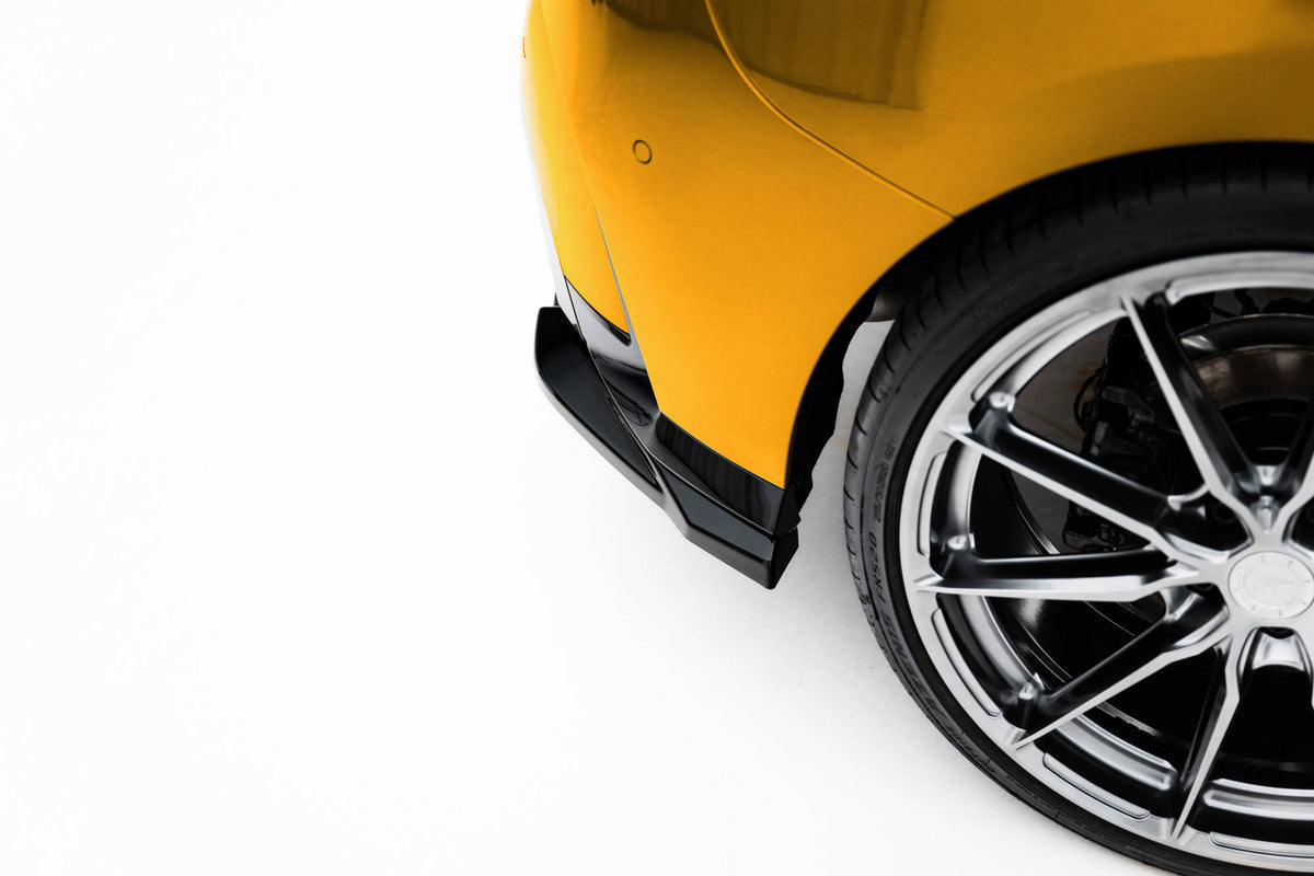 Splittersett BMW F70 1 M-Pakke V.1 - naerbilde av frontspoiler i ABS-plast