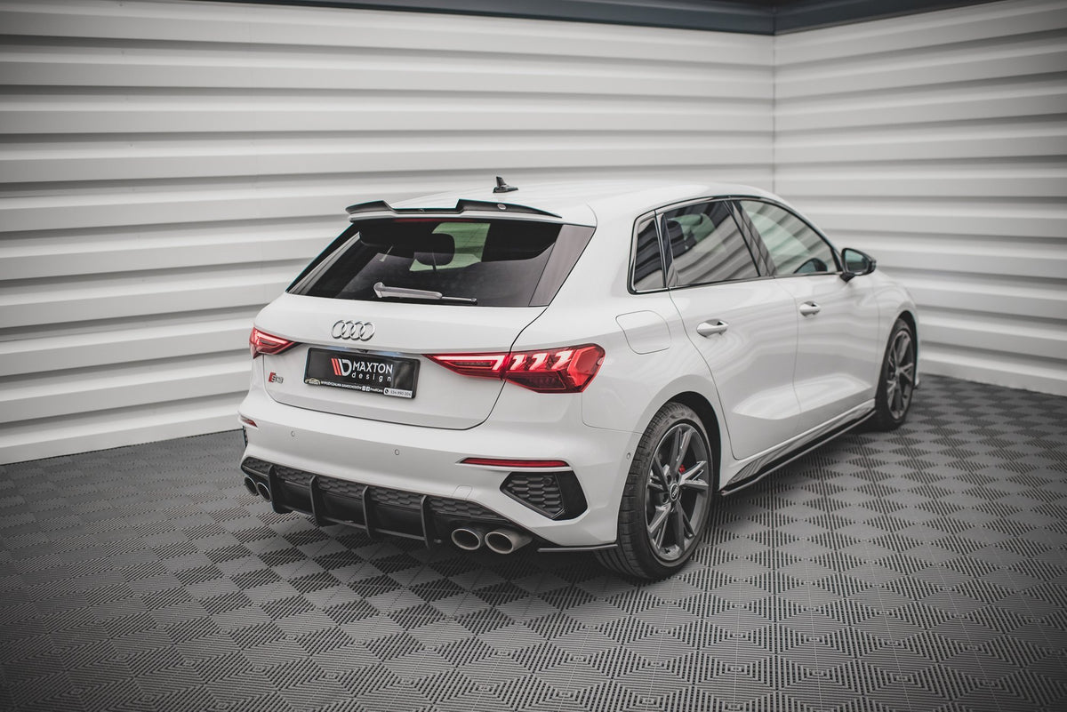 Splittersett Audi A3 S-Line Sportback 8Y V.2 montert helhet med front rear og sideskjørt gratis frakt