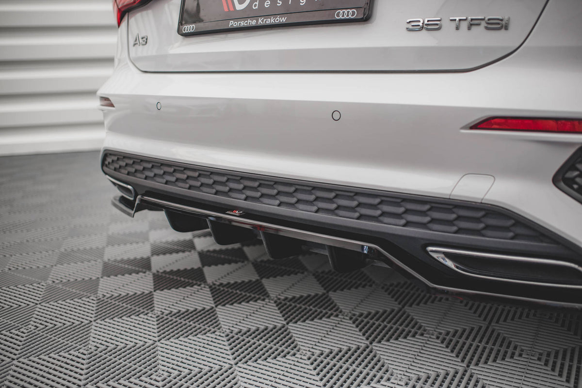 Komplett pakke splittersett Audi A3 S-Line Sportback 8Y V.2 med alle deler lagt ut før installasjon