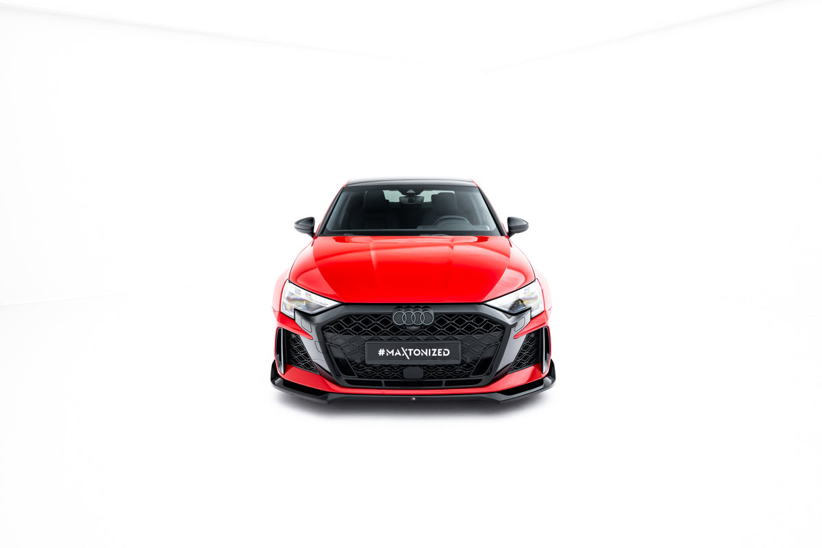 Splittersett Audi RS3 Sedan 8Y Facelift V.2 designdetalj som viser overgangen mellom sideskjørt og frontsplitter