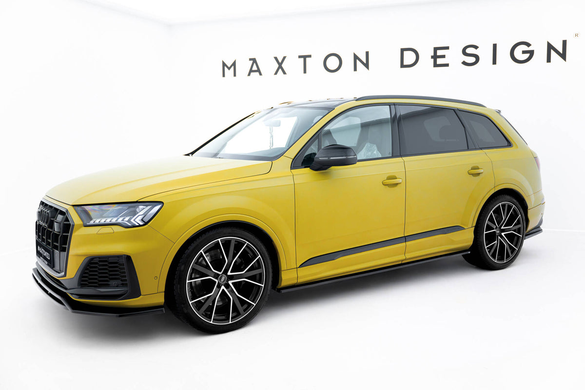 Splittersett V.2 montert på Audi SQ7 MK2 Facelift sett i skrå vinkel forfra