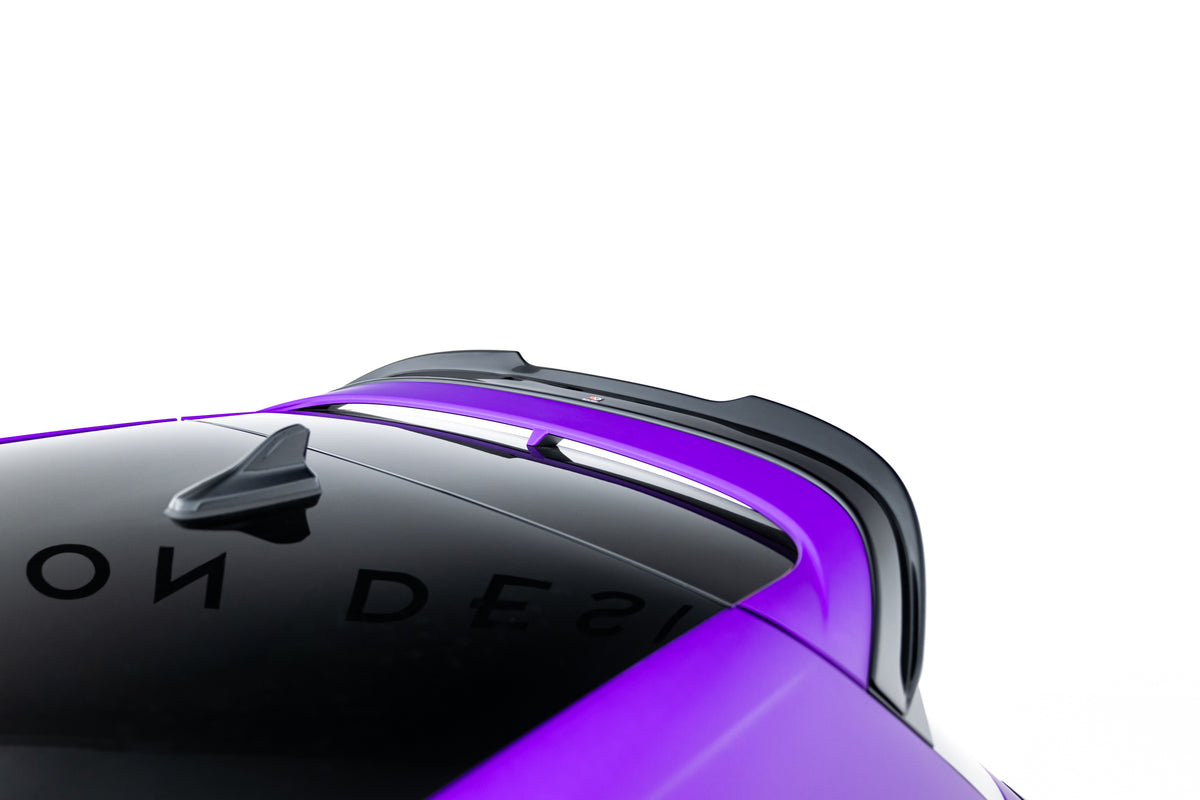 Bodykit splitter V.4 til VW Golf 8 R Facelift sett skrått bakfra