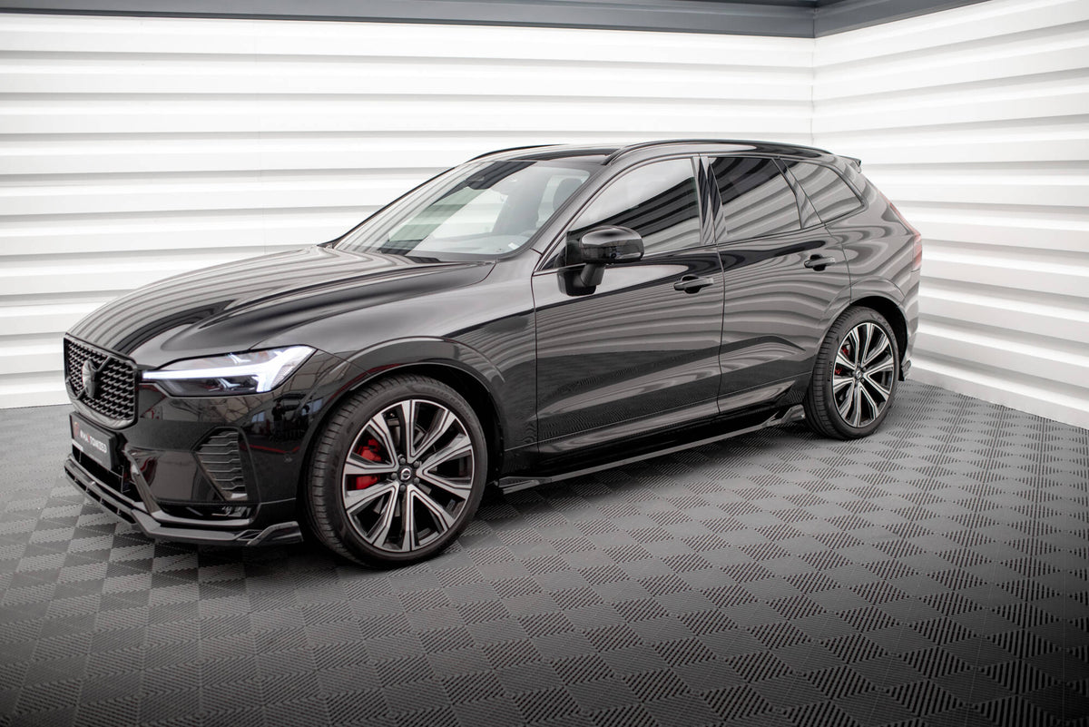 Splittersett Volvo XC60 R-Design MK2 Facelift fra Maxton Design, svart blank ABS-plast