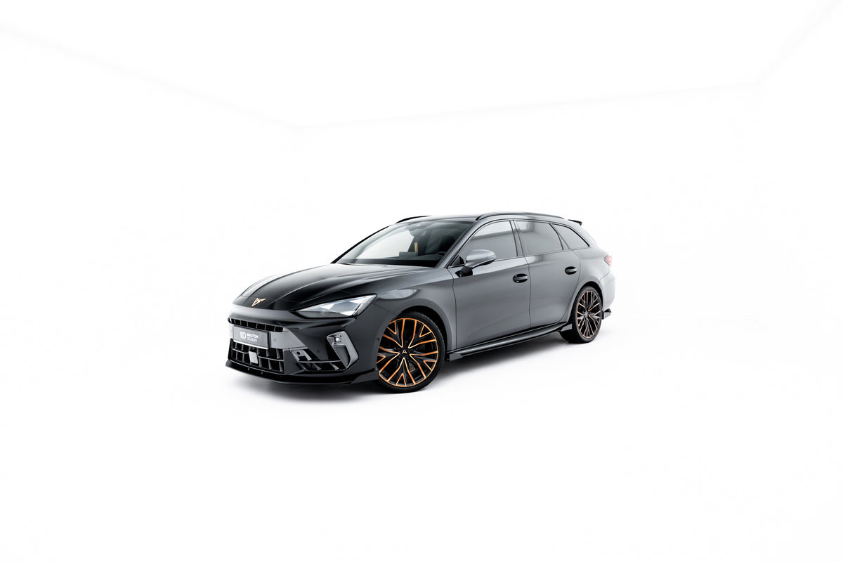 Street Pro sideskjørt-diffuser montert på Cupra Leon ST