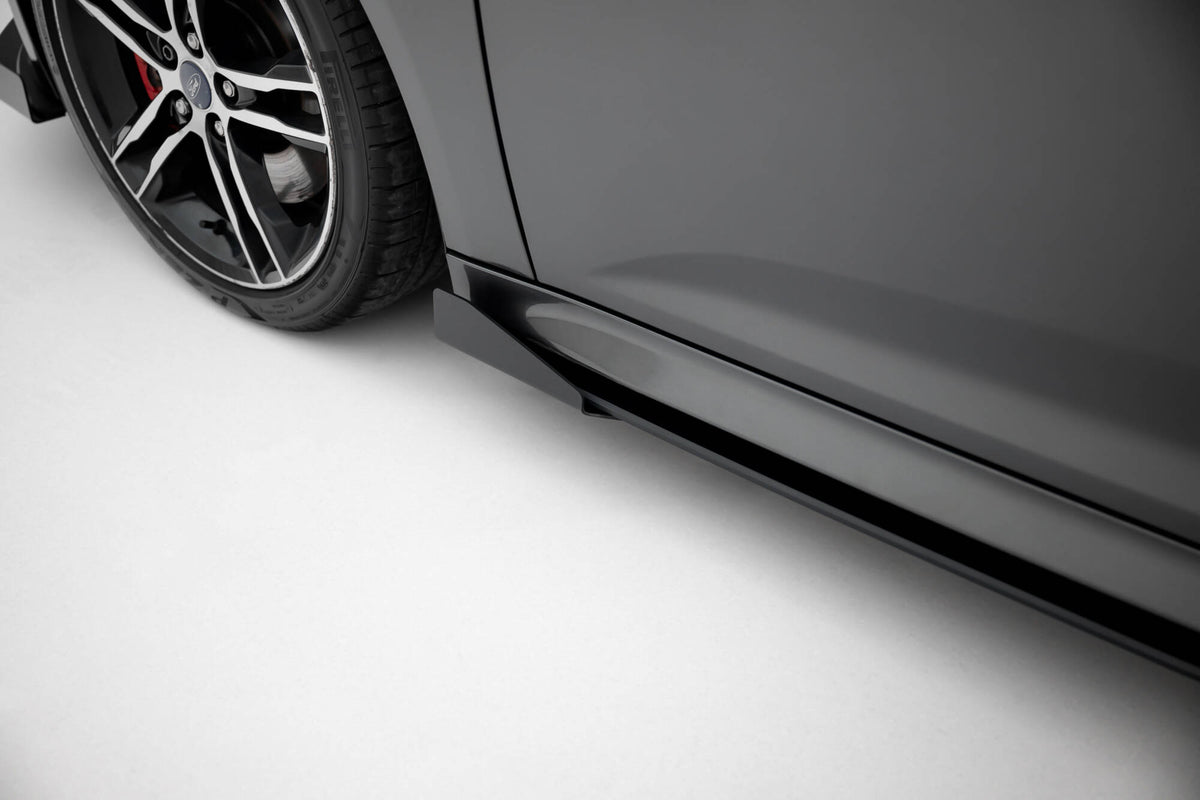 Street Pro Sideflaps Ford Focus ST MK3 Facelift 15-18 - FOFO3FSTCNC-SF1G