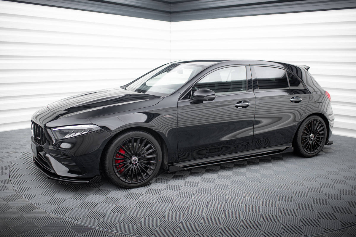 Sideflaps-par til Mercedes A35 W177 Facelift med monteringssett inkludert