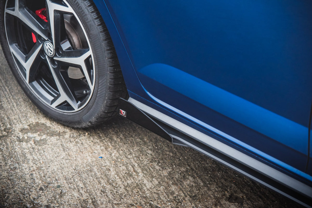 Nærbilde av CNC-frest sideflap i 10 mm ABS-plast for VW Polo GTI