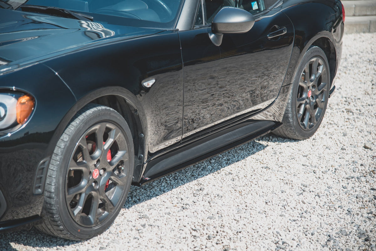 Sideskjørt diffusorer til Abarth 124 Spider i sort ABS-plast, sett ovenfra
