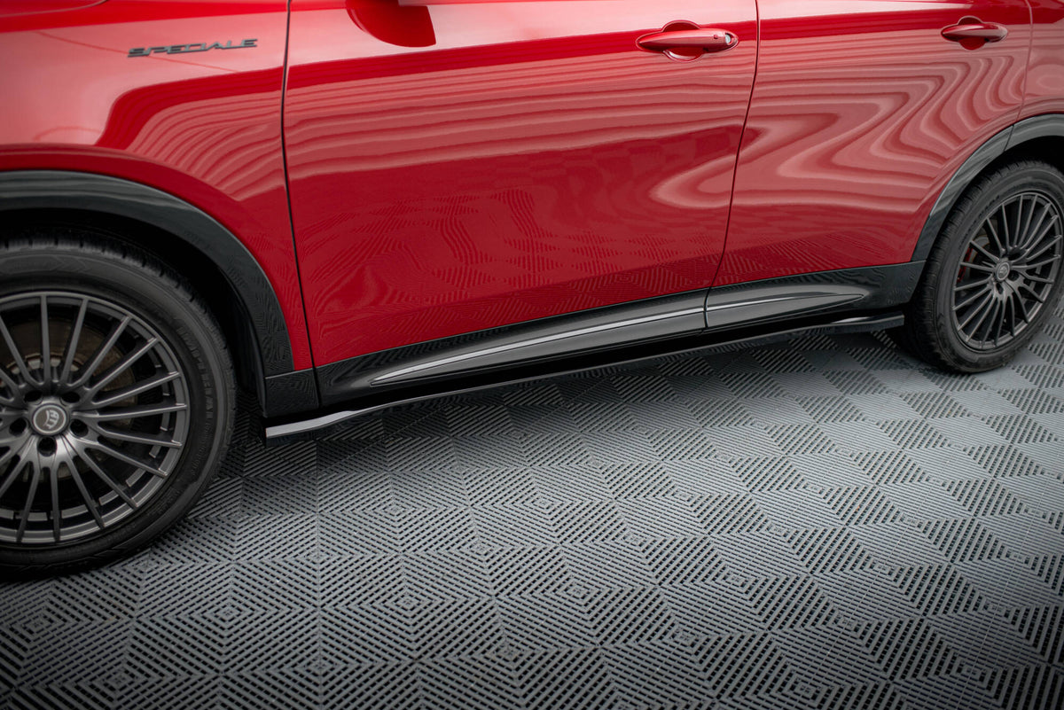 Sideskjørt diffusorer til Alfa Romeo Tonale MK1 i sort ABS-plast, sett ovenfra