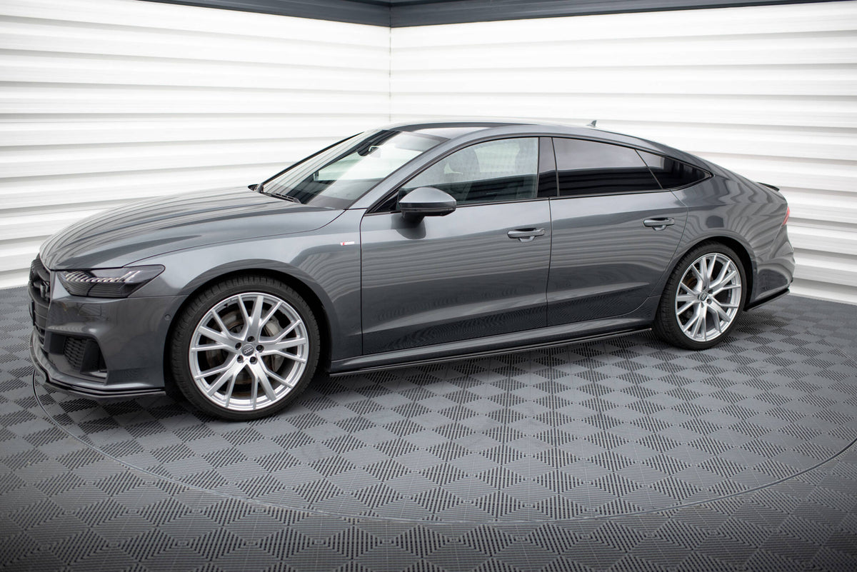Sideskjørt diffusor montert på Audi S7 C8 i skrå vinkel fra siden