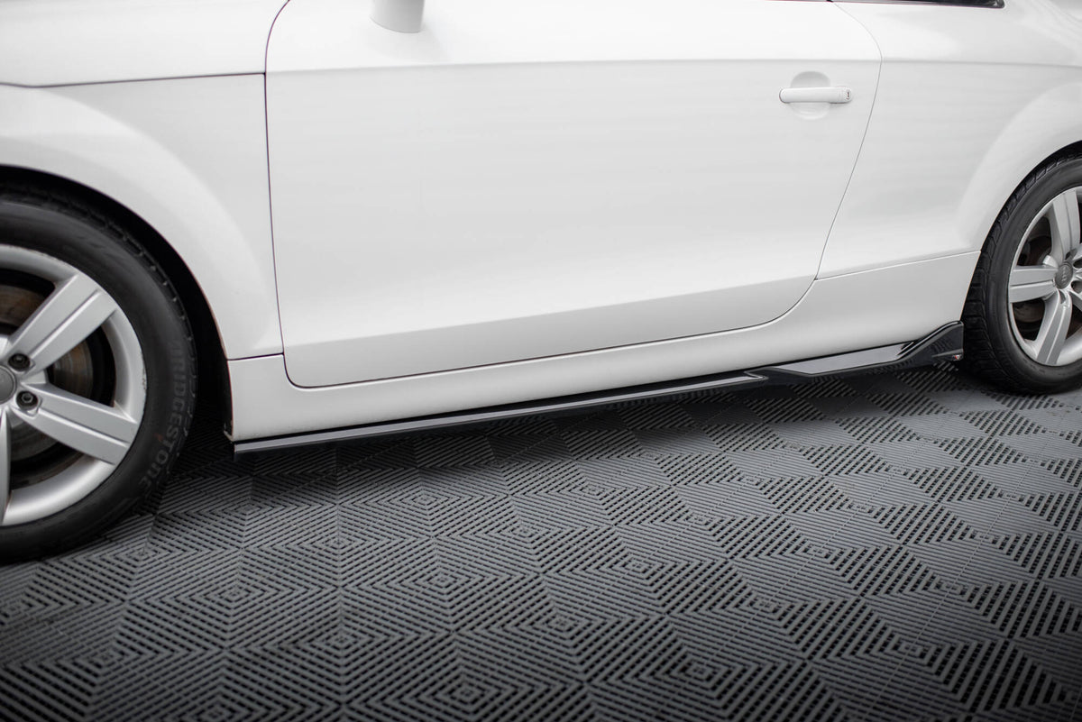 Sideskjørt-diffusorer til Audi TT 8J sett fra siden