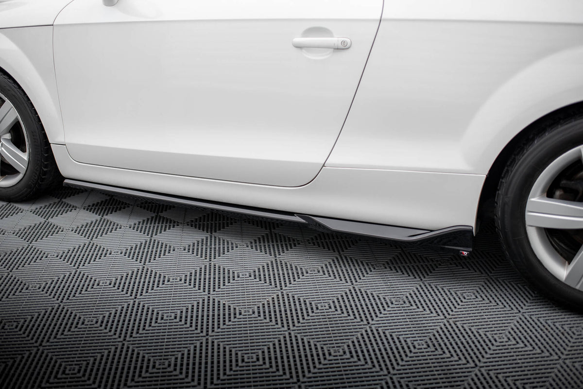 Sort ABS-plast sideskjørt-diffusor for Audi TT 8J sett ovenfra