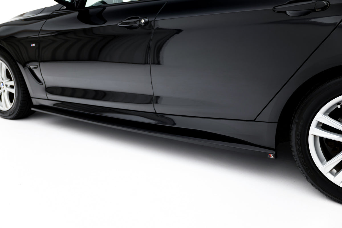 Sideskjørt BMW F34 Gran Turismo M-Pakke montert bakfra sett – sort ABS