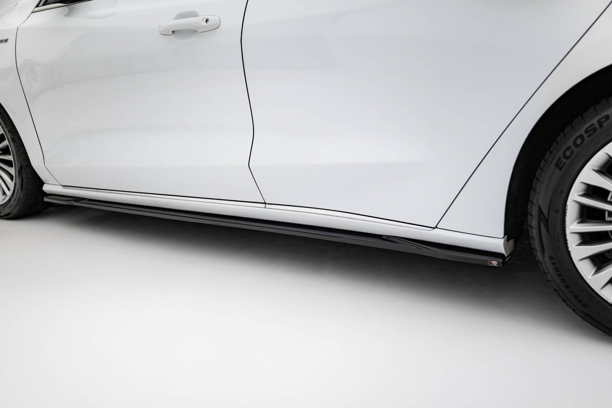 Maxton Design sideskjørt til Ford Focus Vignale MK4 sett ovenfra