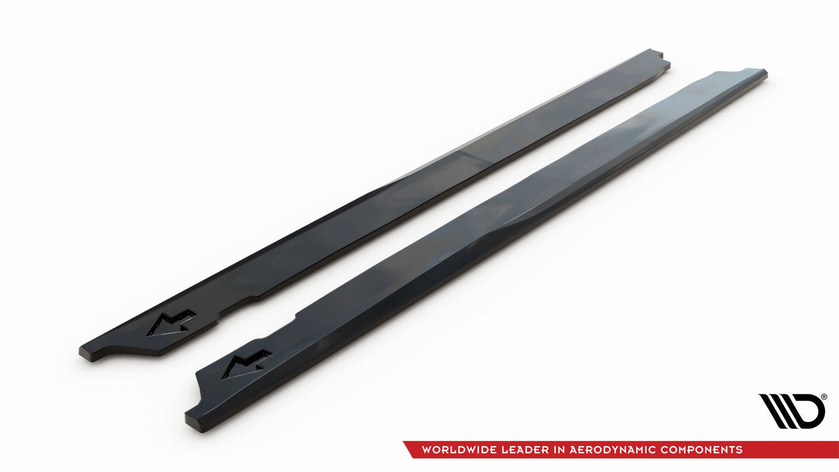 Sidepaneldel fra Maxton Design til Ford Transit Connect L2 vist fra bakvinkel