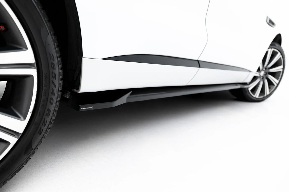 Maxton Design sideskjørt diffusers til Jaguar F-Pace S sett fra siden