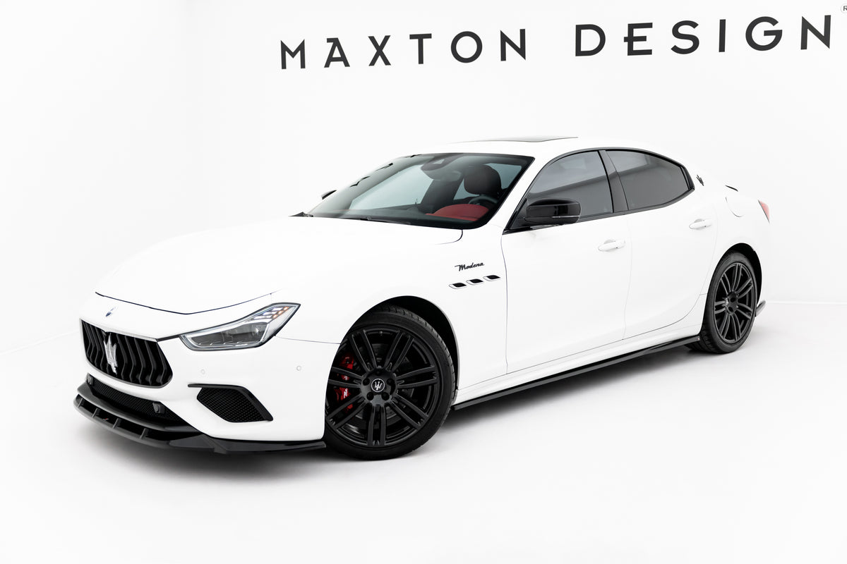 Sideskjørt diffuser sett montert på Maserati Ghibli Modena Mk3 Facelift