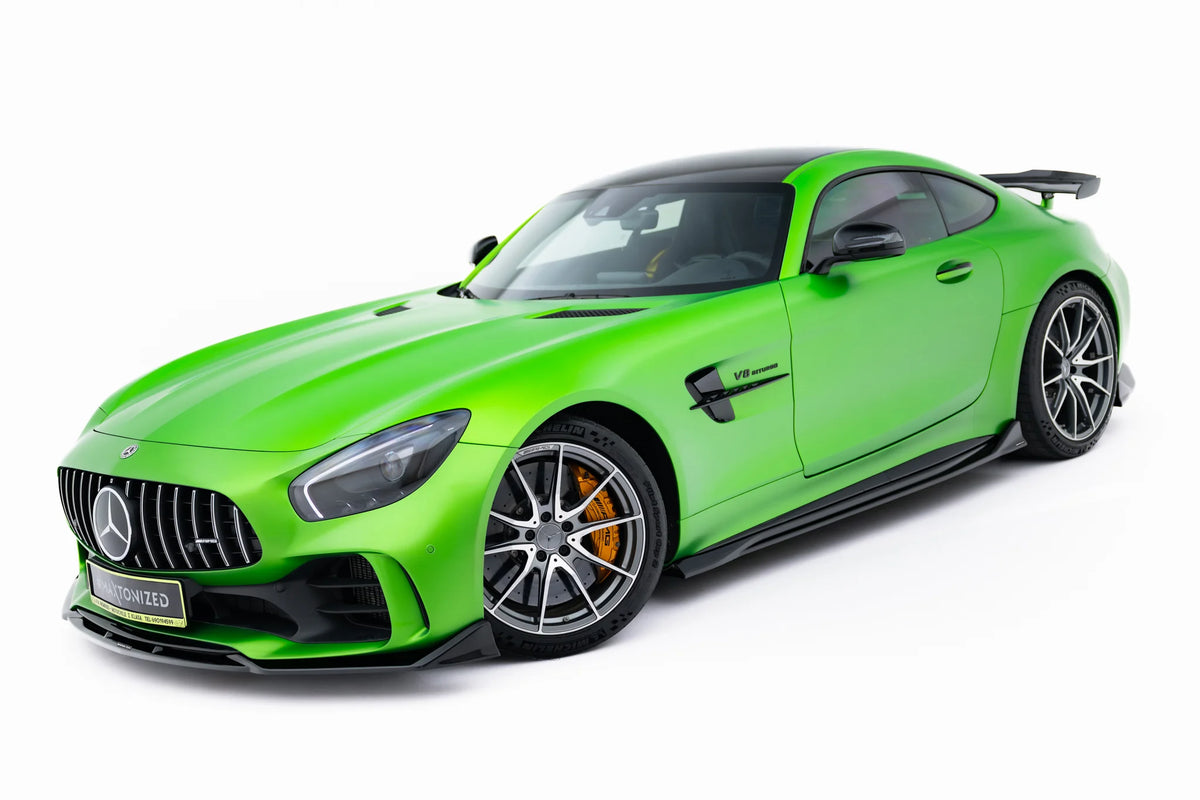 Venstre sideskjørt diffuser til Mercedes-AMG GT R C190 montert på bil