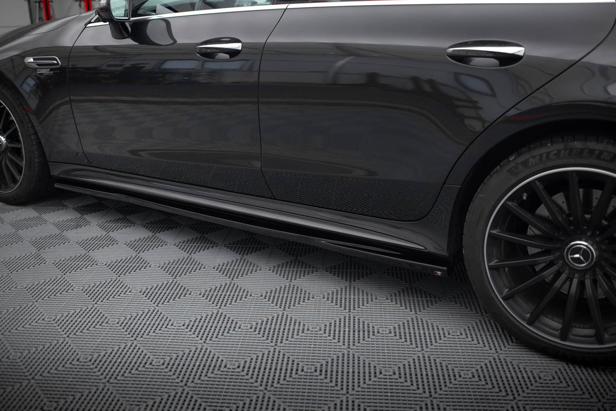 Maxton Design sidediffuser for Mercedes GT 53 Coupe i nærbilde