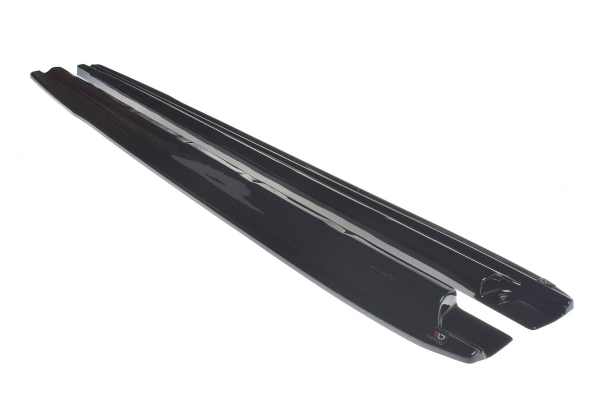 Maxton Design sideskjørt tillegg for Peugeot 508 fotografert fra siden
