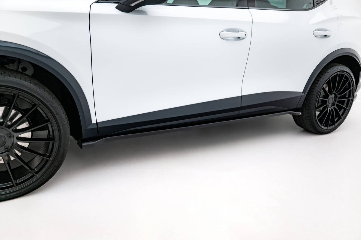 Sideskjørt diffusers til Cupra Formentor Mk1 Facelift i blank sort ABS