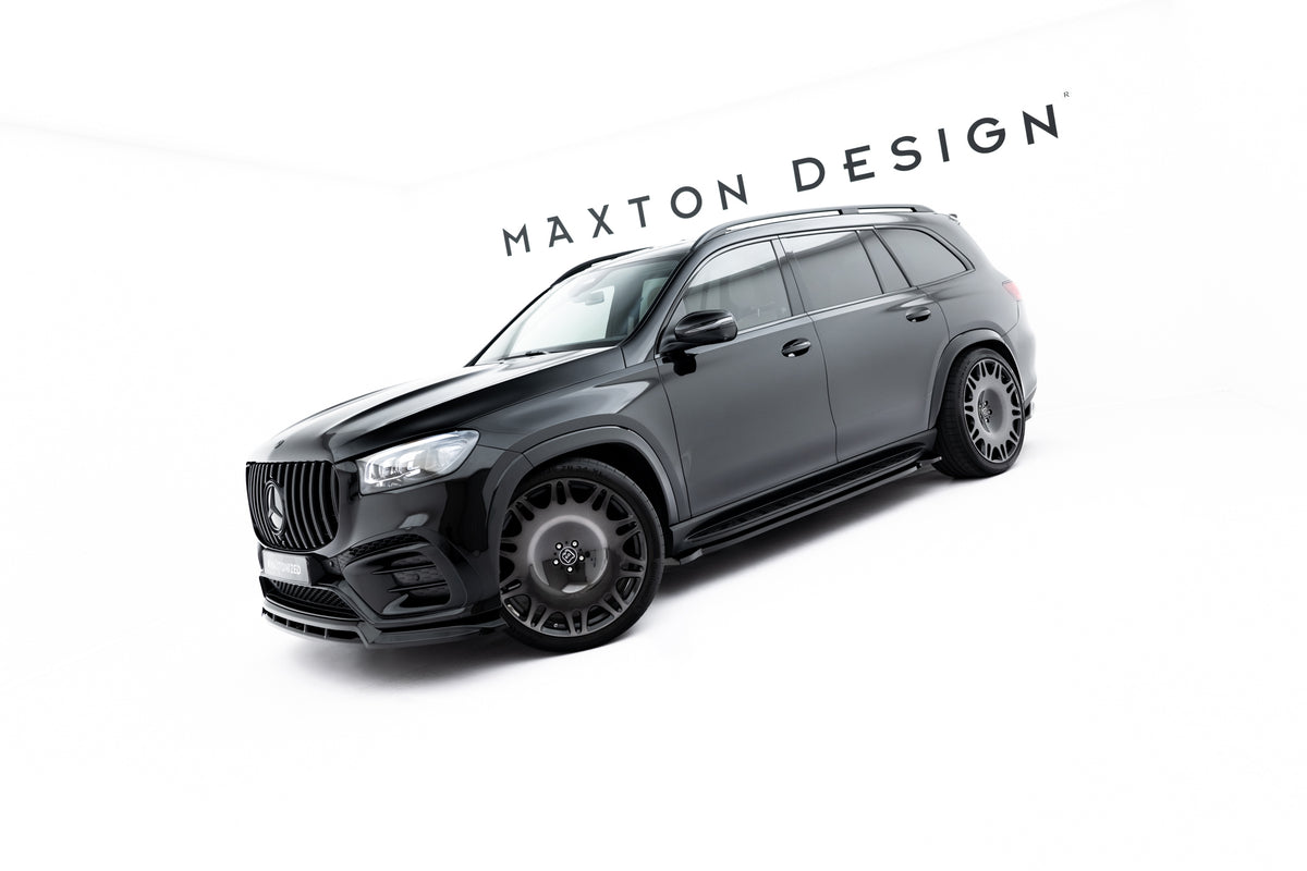 Nærbilde av sideskjørt-diffuser til Mercedes GLS AMG-Line X167 i blank sort
