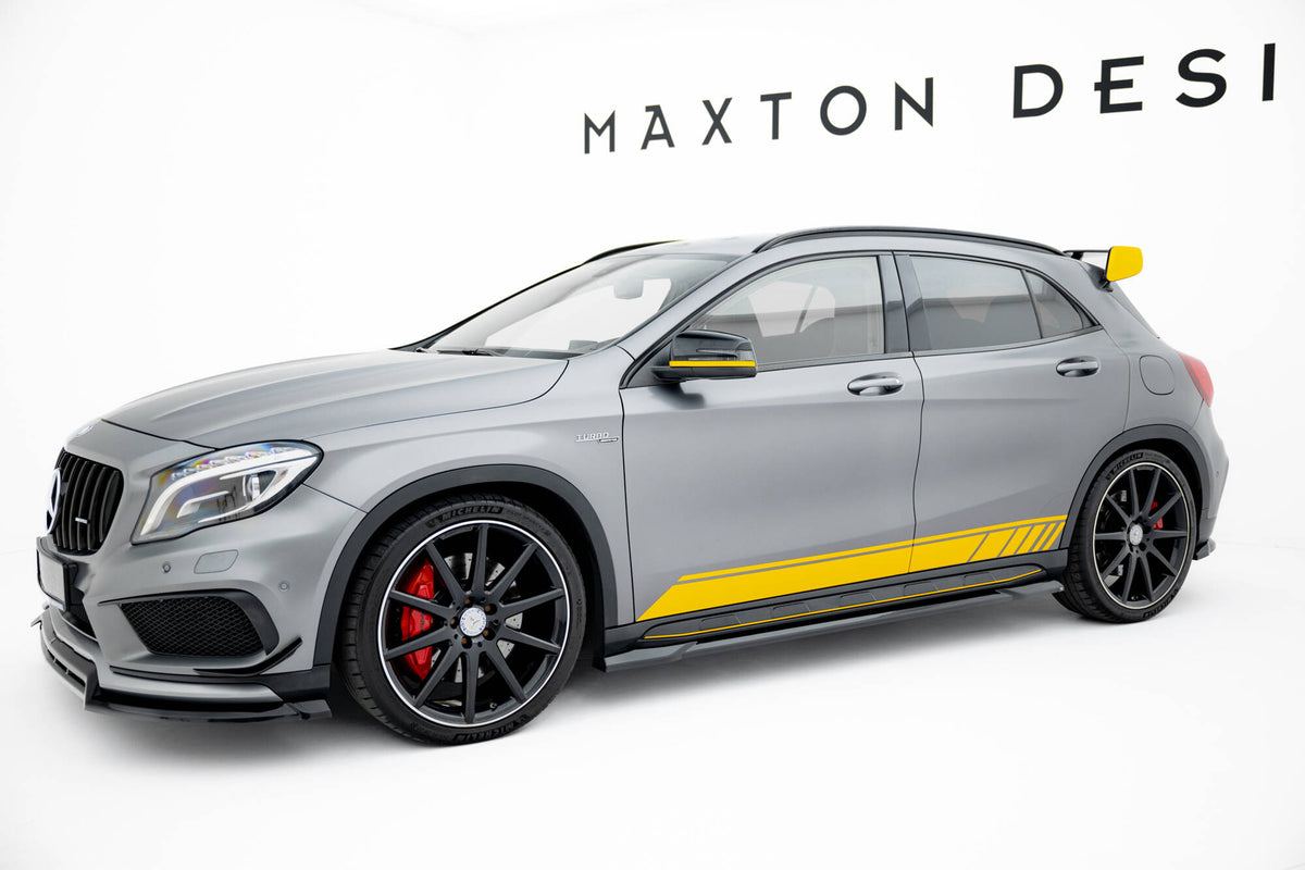 Sideutvidelser V.2 montert på Mercedes GLA 45 AMG X156, sidevinkel
