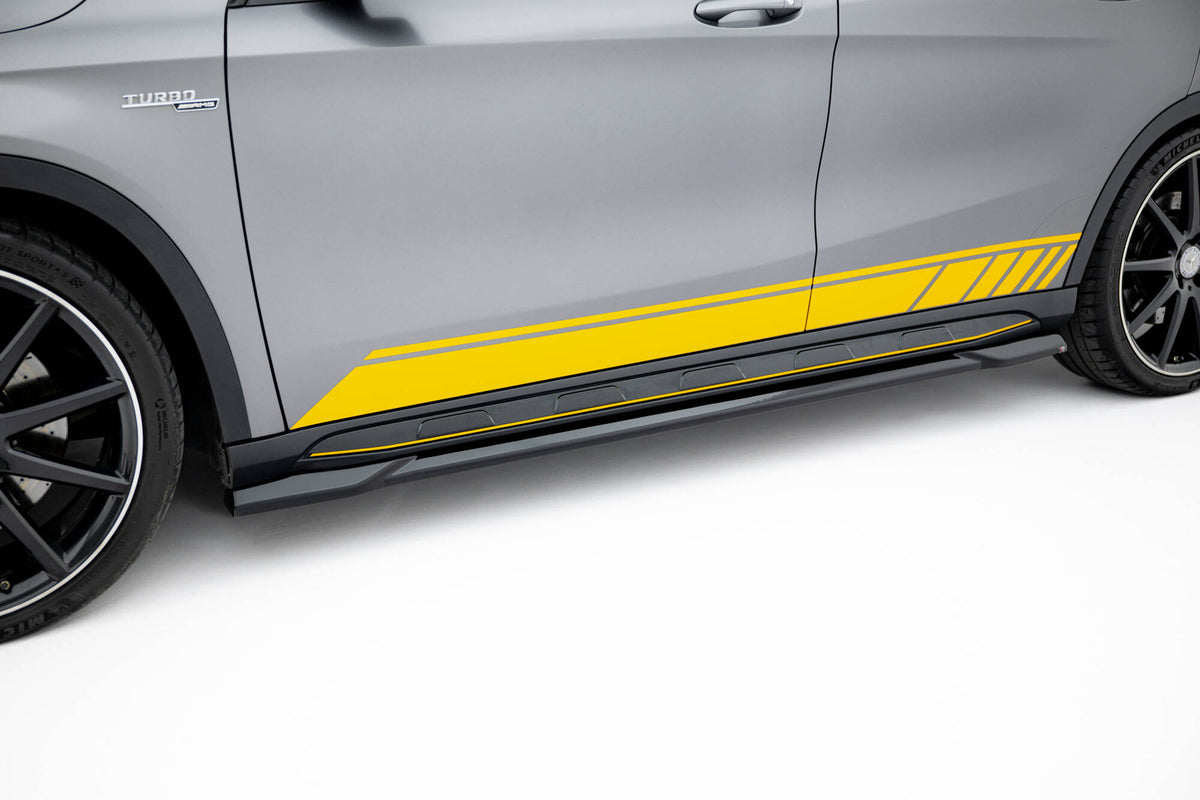 Sideskjørt diffusorer V.2 for Mercedes GLA 45 AMG X156, sett ovenfra på sort bakgrunn