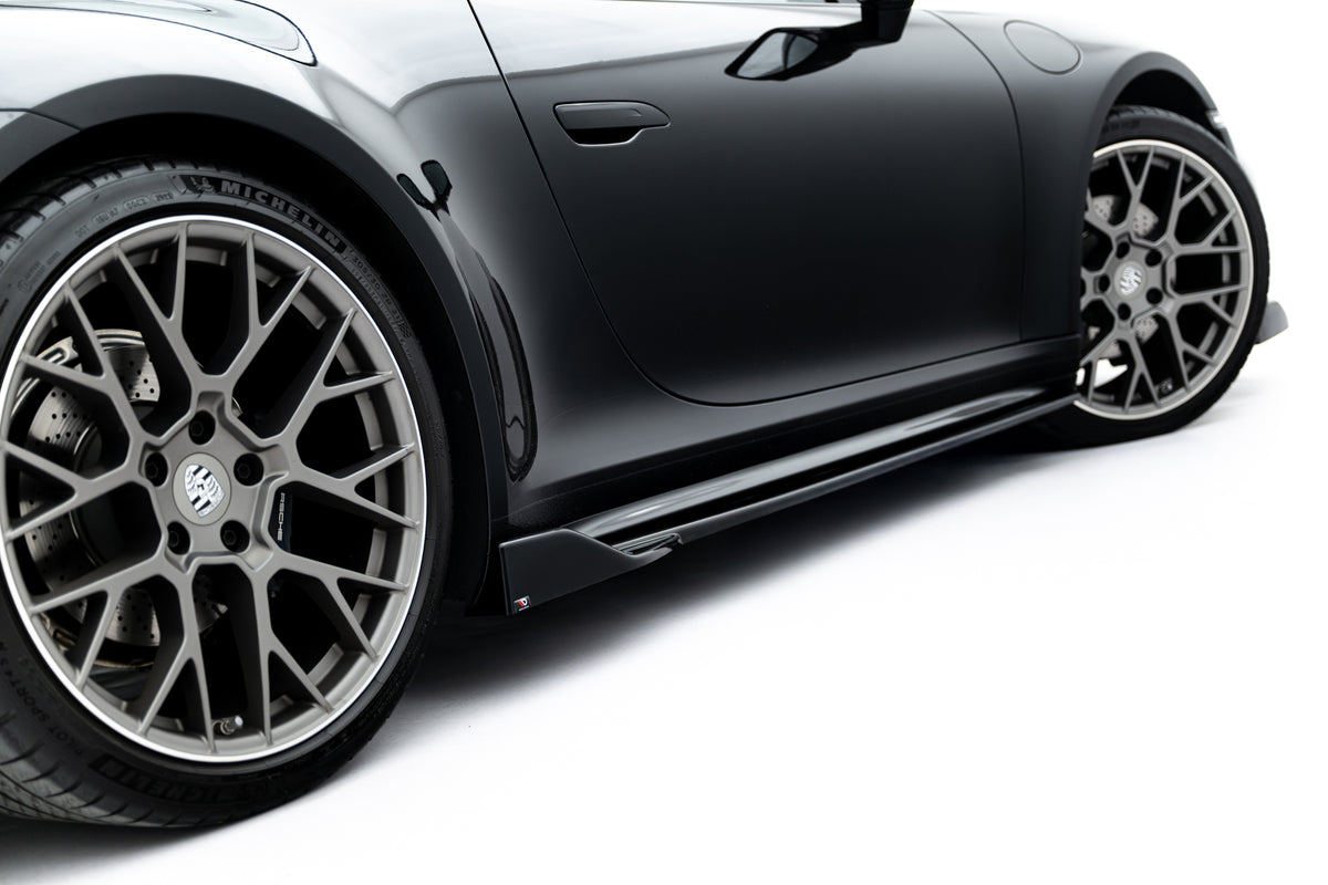 Sideskjørt diffusor V.2 for Porsche 911 992 fotografert fra siden