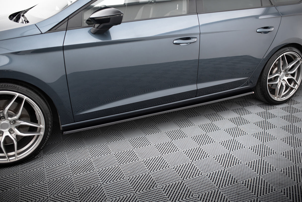 Sideskjørt diffusers v.2 Seat Leon Mk3 Cupra/ Fr Facelift vist montert