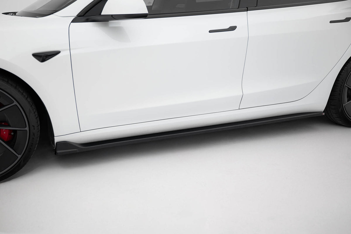 Sideskjørt diffusers V.3 i ABS Gloss Black til Tesla Model 3 Performance Mk1 Facelift