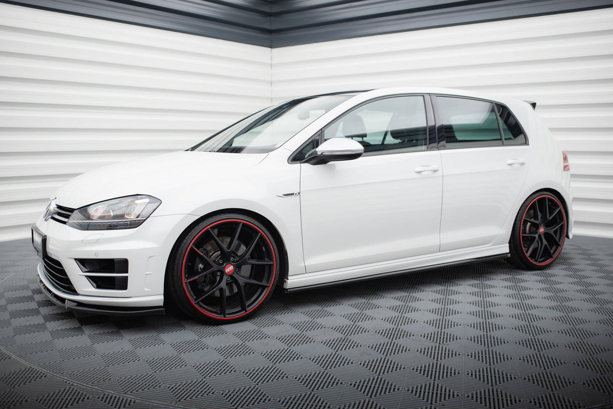 Maxton Design sideutvidelse montert på Golf R-Line MK7, sidevisning