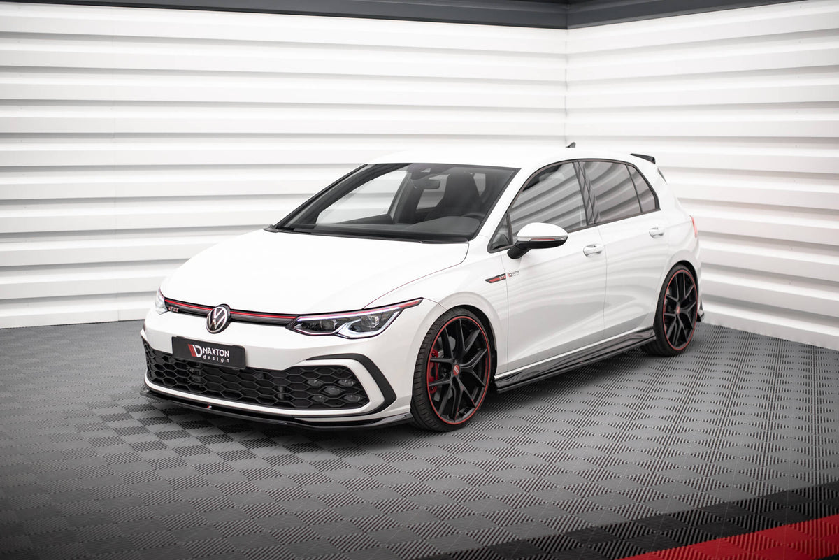 Sideskjørt-forlenger V.4 til VW Golf 8 GTI Clubsport / GTI vist fra venstre side i profil