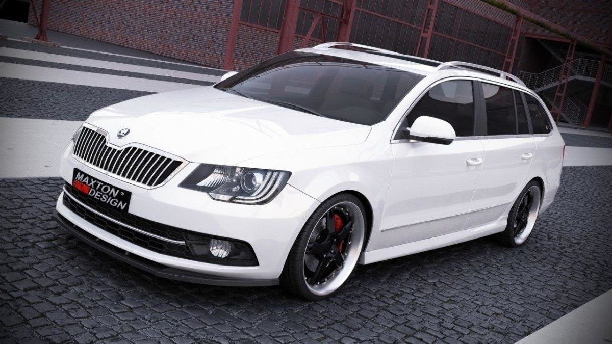 Sideskjørt Skoda Superb II detaljbilde av profilen