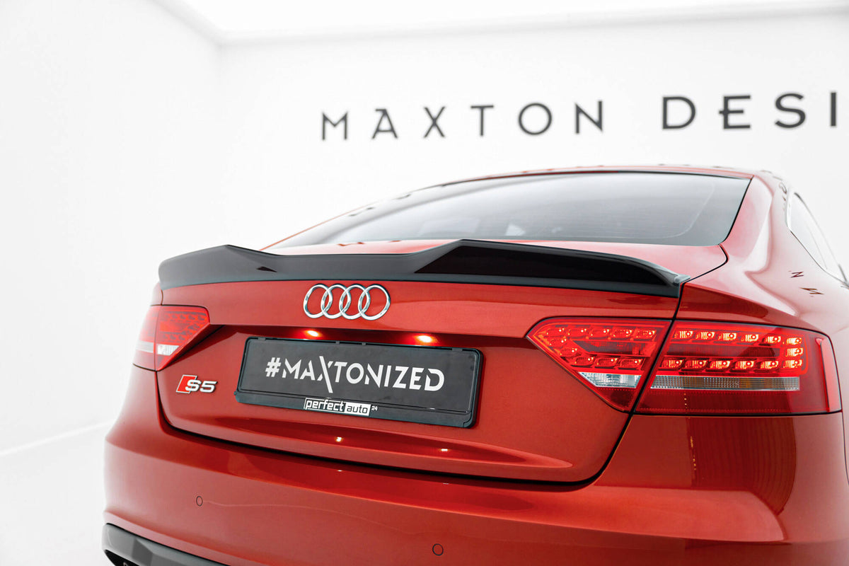 Spoiler cap 3D til Audi A5 Sportback S-Line 8T sett bakfra