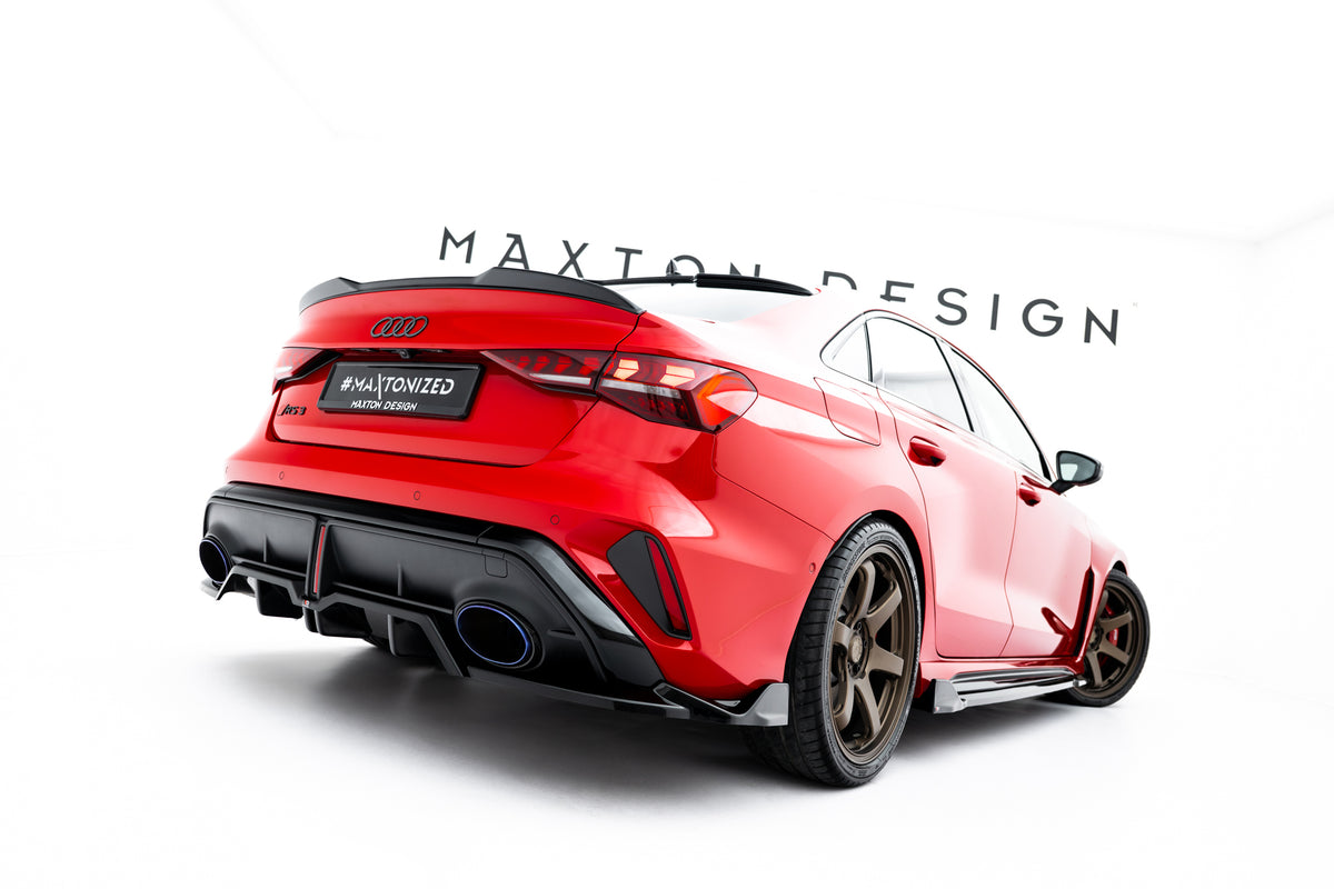 Nærbilde av Maxton Design Spoiler Cap 3D til Audi RS3 Sedan 8Y Facelift