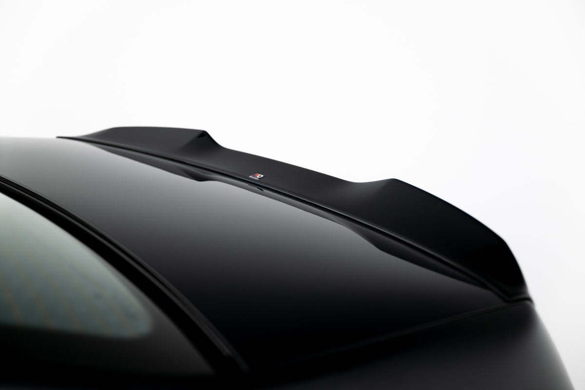 Spoiler Cap 3D montert på baklukekant på BMW 7 G70