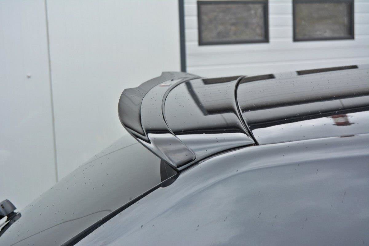 Maxton Design spoiler cap for Audi S3 8P facelift vist fra skrå vinkel