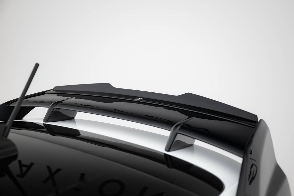 Maxton spoiler cap til Ford Fiesta MK8 med medfølgende 3M teip og avfettingsklut