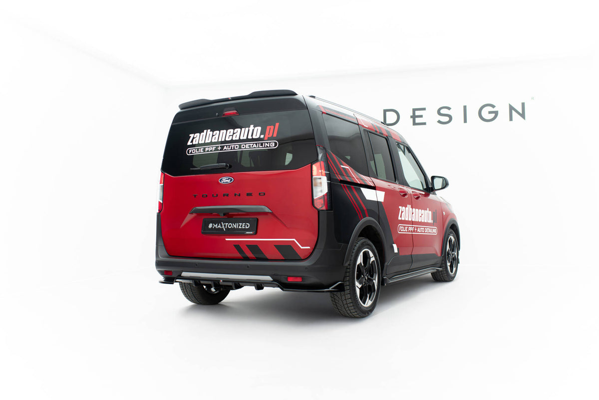 Maxton Design spoiler cap til Tourneo Courier MK2 i nærbilde av overflaten