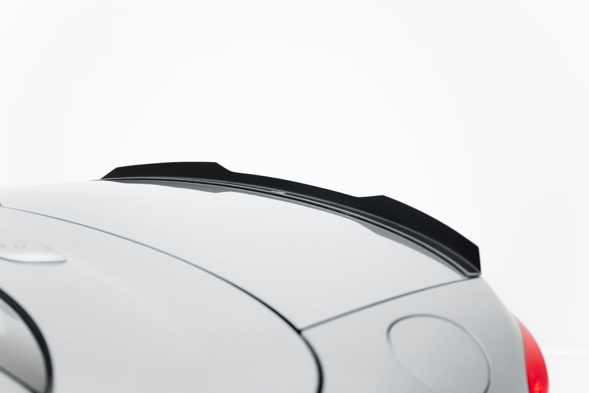Spoiler cap Mazda MX-5 MK3 NC Facelift vist fra skrå vinkel