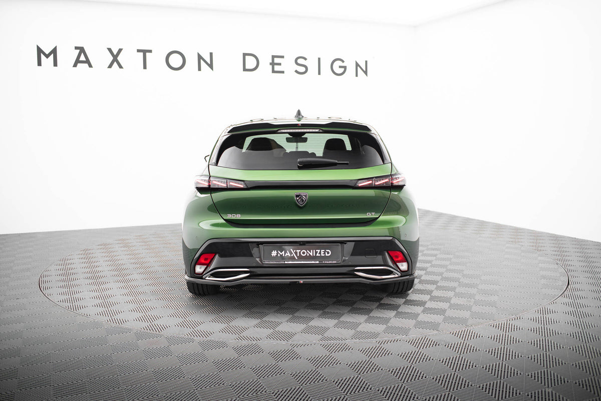 Maxton Design spoiler cap montert på taket til Peugeot 308 GT Mk3, skrå vinkel