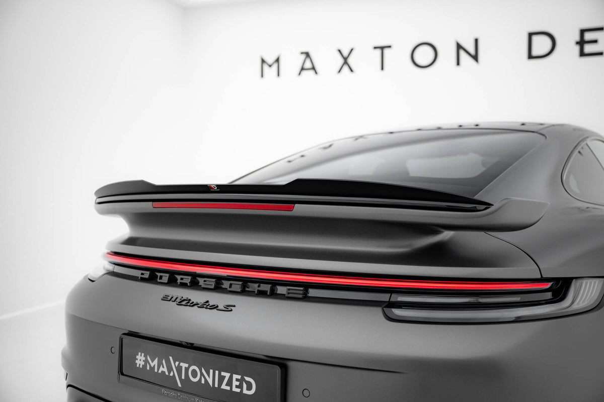 Spoiler cap til Porsche 911 Turbo S Sport Package 992 sett bakfra