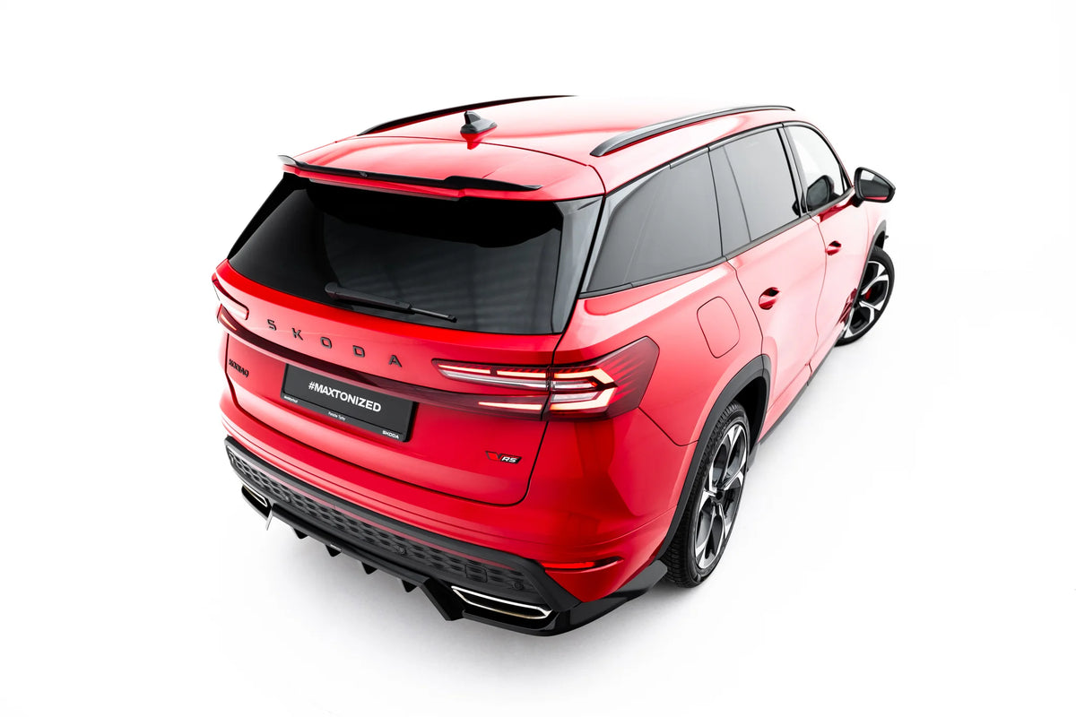 Spoiler Cap i blank sort ABS til Skoda Kodiaq RS Mk2 montert på bakluken