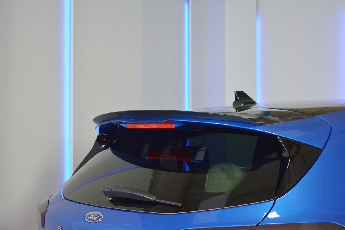 Spoiler cap V.2 for Ford Focus ST-Line MK4 i sort finish sett bakfra