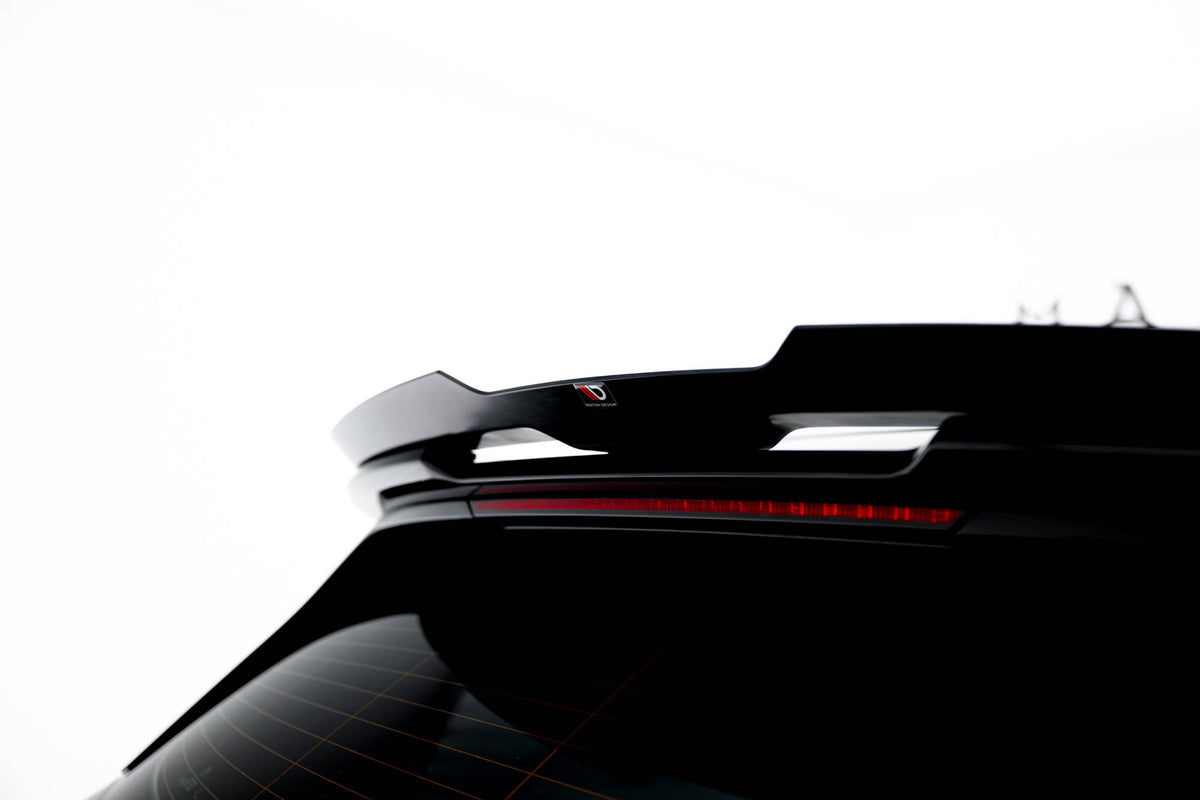 Spoiler Cap montert på original spoiler på BMW 1-serie M-Pakke F70